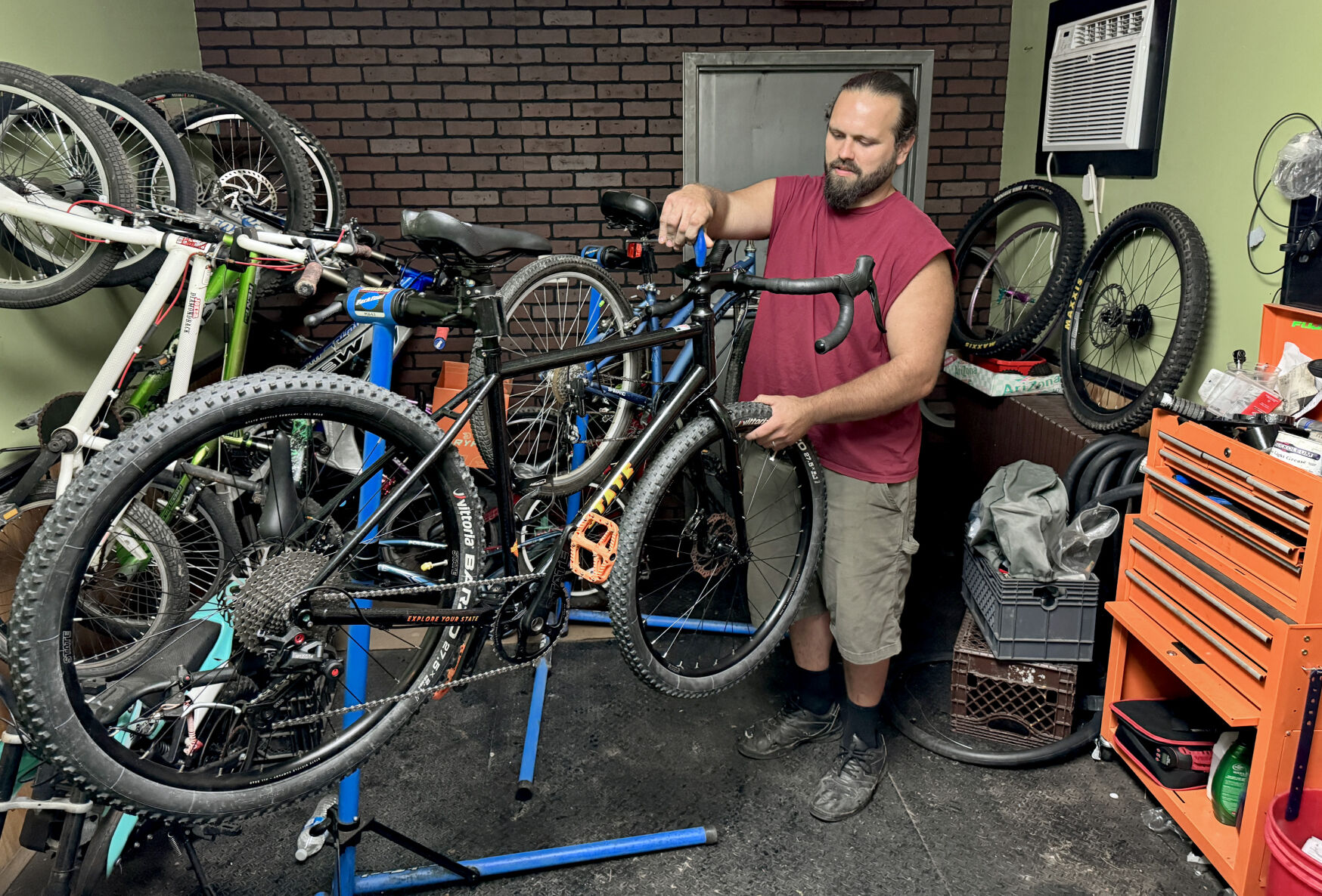 Moravia Bike 2 .JPG